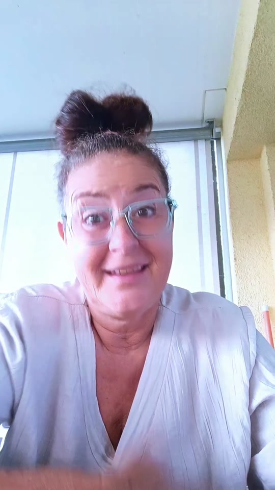 Ich rede seit Monaten übers Auswandern nach Hurghada und sitze gerade in Deutschland. Freiwillig. Wa…